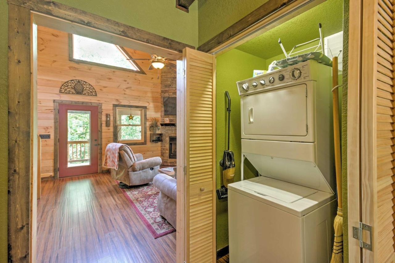 Scenic Fox Ridge Cabin On 4 Acres With Hot Tub! Whittier Екстериор снимка