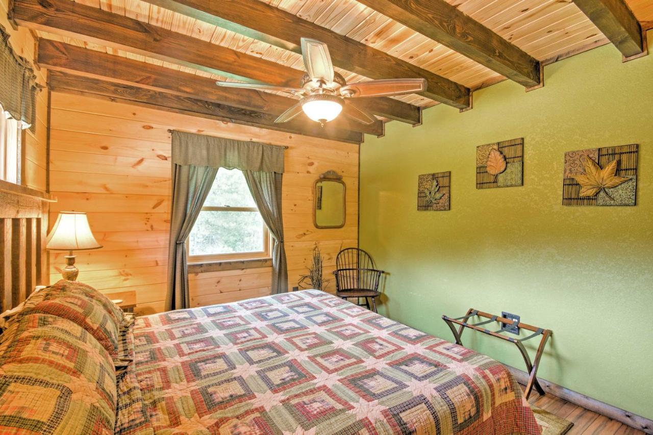 Scenic Fox Ridge Cabin On 4 Acres With Hot Tub! Whittier Екстериор снимка