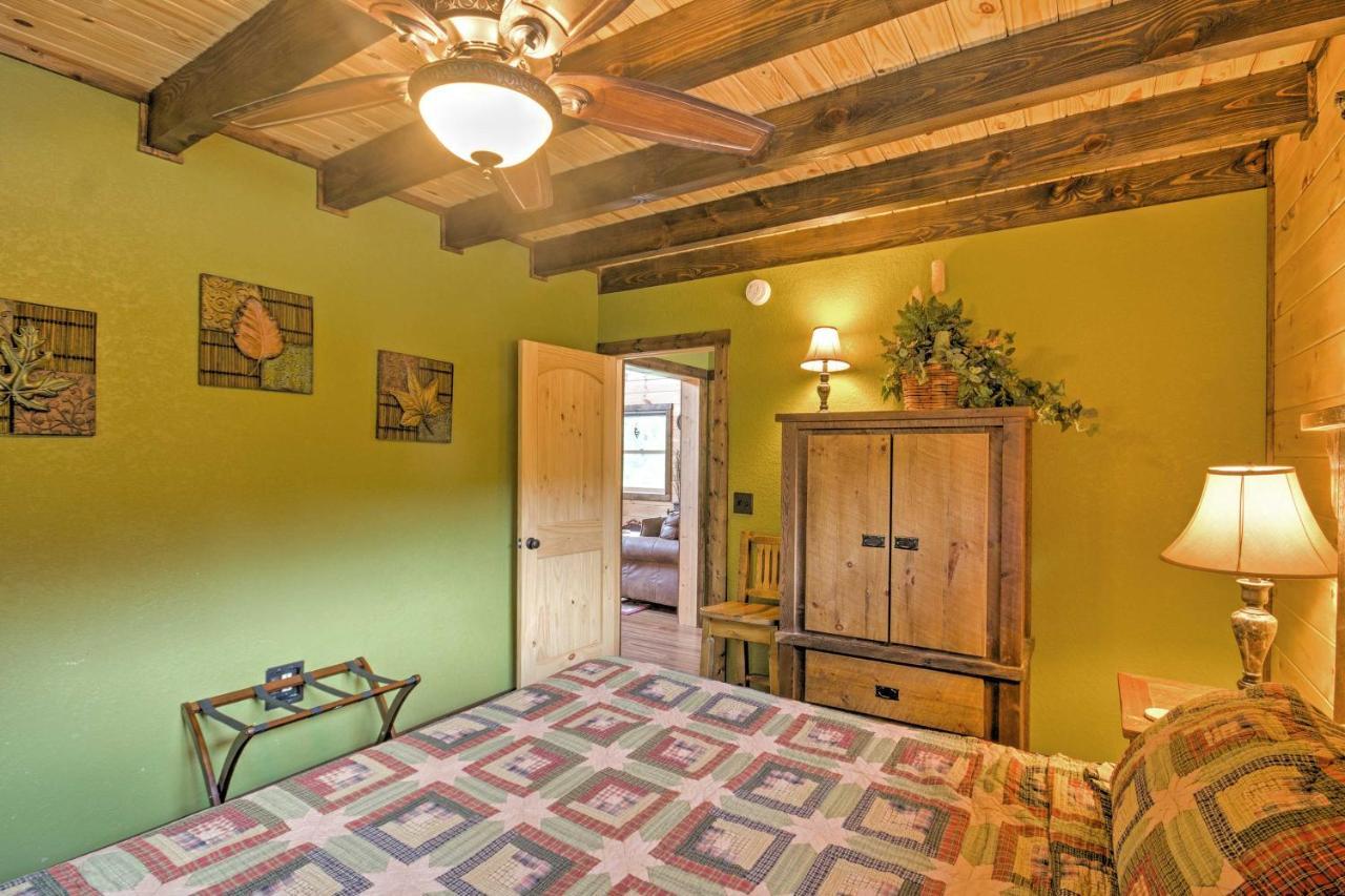 Scenic Fox Ridge Cabin On 4 Acres With Hot Tub! Whittier Екстериор снимка